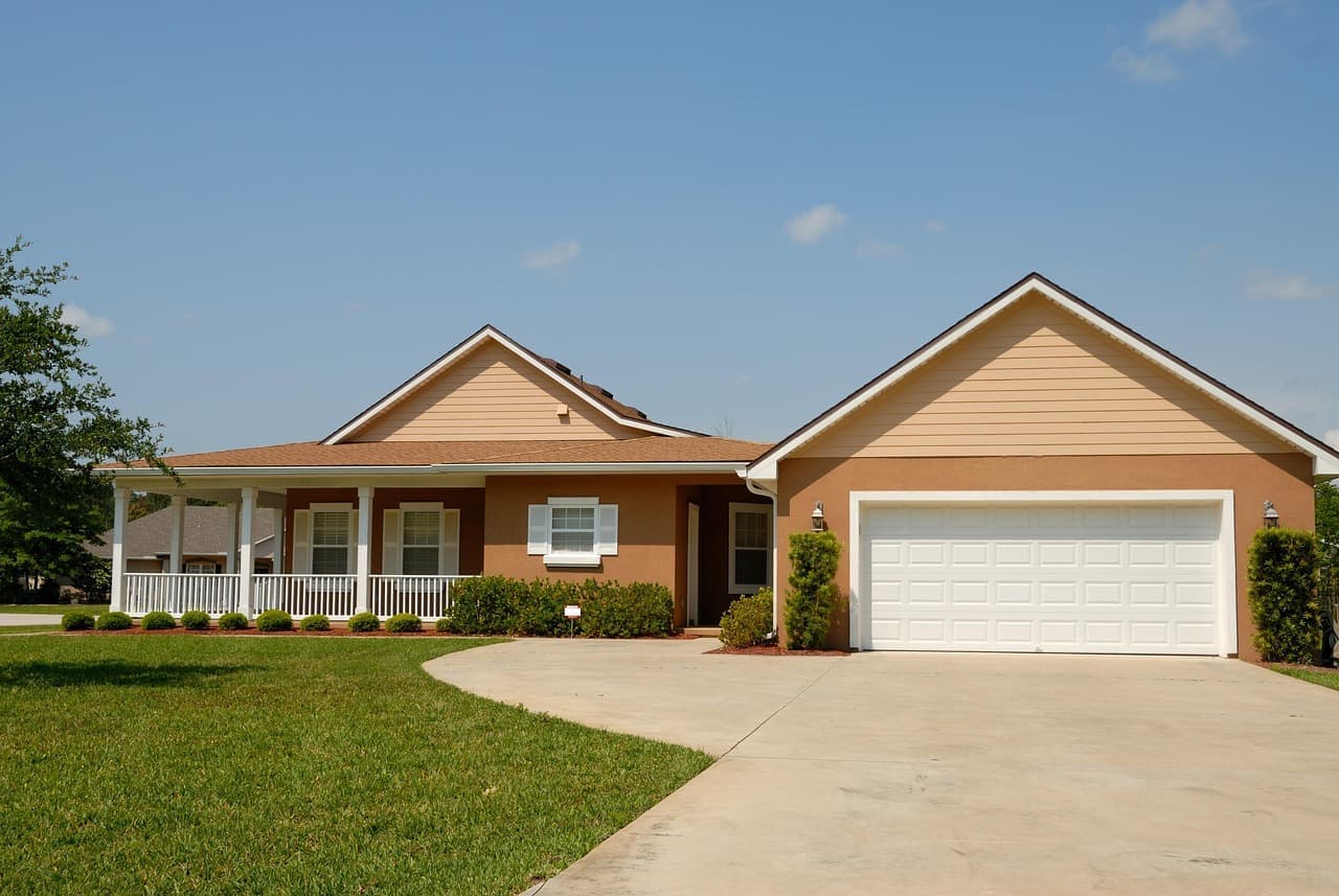 House with attached garage and driveway